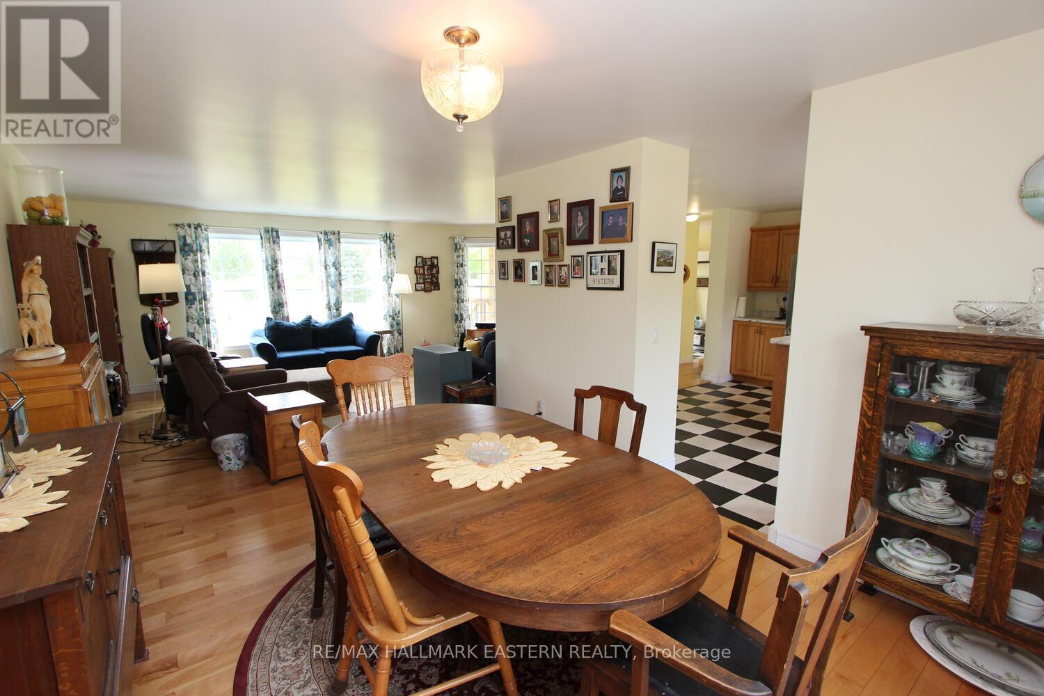 2018 North School Road, Havelock-Belmont-Methuen (Belmont-Methuen), Ontario  K0L 1Z0 - Photo 13 - X12198502
