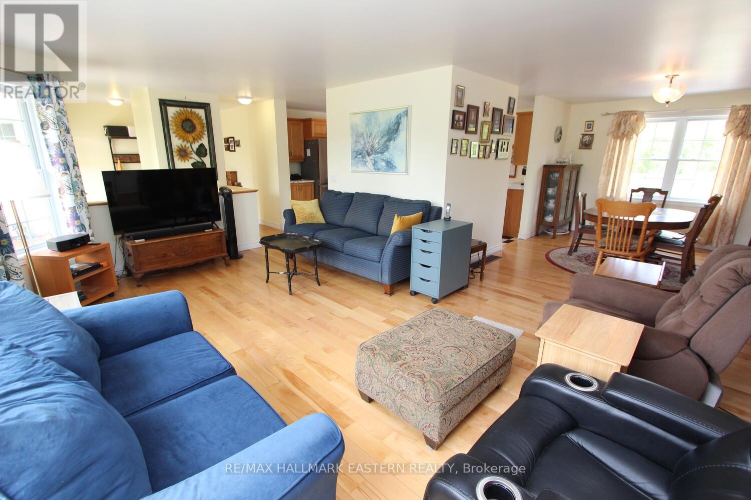 2018 North School Road, Havelock-Belmont-Methuen (Belmont-Methuen), Ontario  K0L 1Z0 - Photo 14 - X12198502