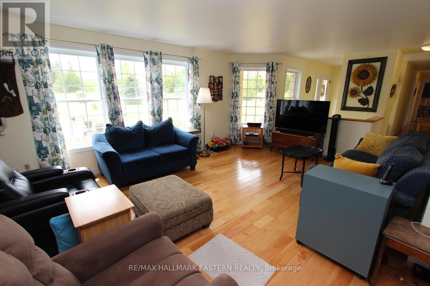 2018 North School Road, Havelock-Belmont-Methuen (Belmont-Methuen), Ontario  K0L 1Z0 - Photo 15 - X12198502