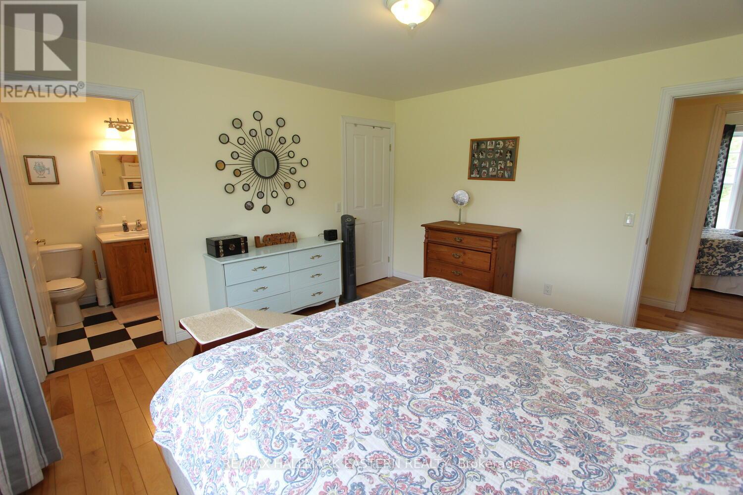 2018 North School Road, Havelock-Belmont-Methuen (Belmont-Methuen), Ontario  K0L 1Z0 - Photo 19 - X12198502