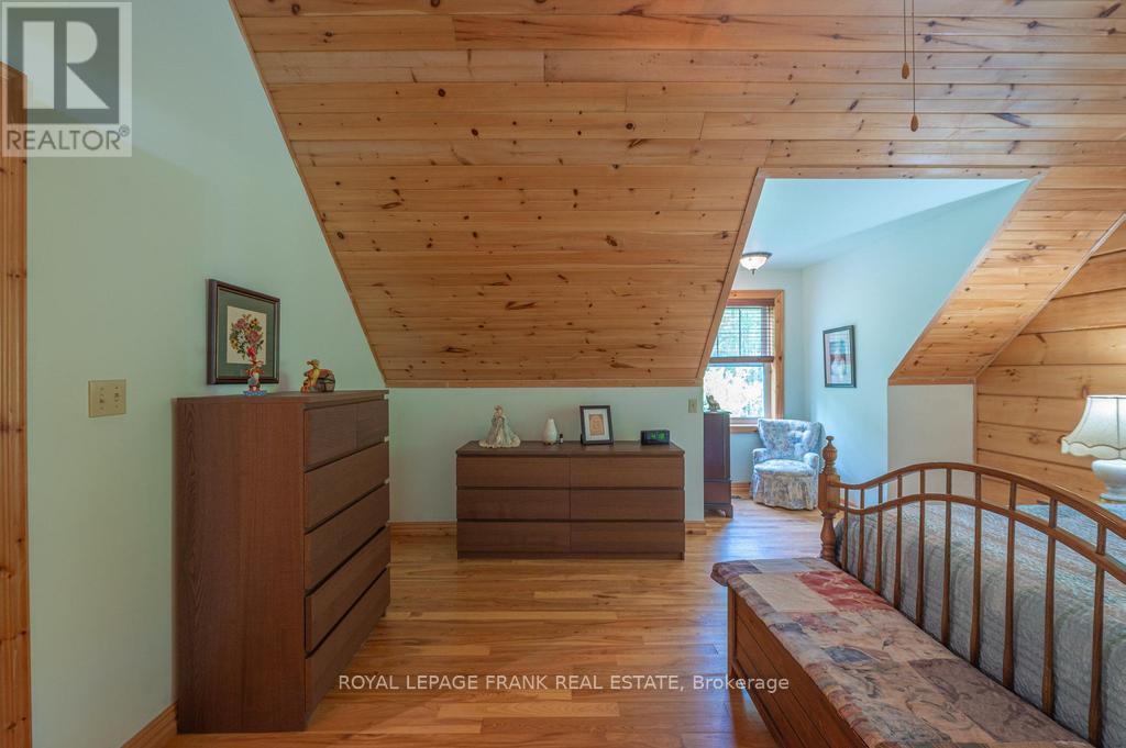 120 Sugarbush Crescent, Trent Lakes, Ontario  K0L 1J0 - Photo 28 - X12198642