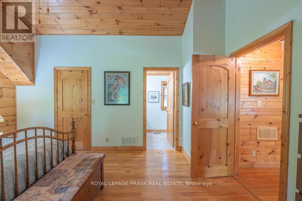 120 Sugarbush Crescent, Trent Lakes, Ontario  K0L 1J0 - Photo 29 - X12198642