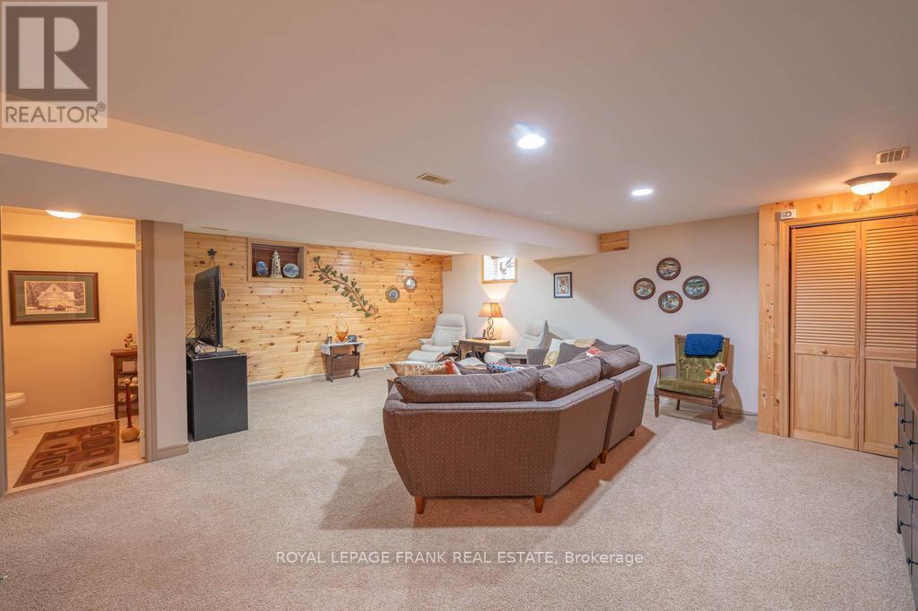 120 Sugarbush Crescent, Trent Lakes, Ontario  K0L 1J0 - Photo 34 - X12198642