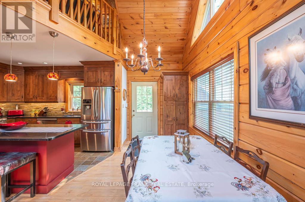 120 Sugarbush Crescent, Trent Lakes, Ontario  K0L 1J0 - Photo 9 - X12198642