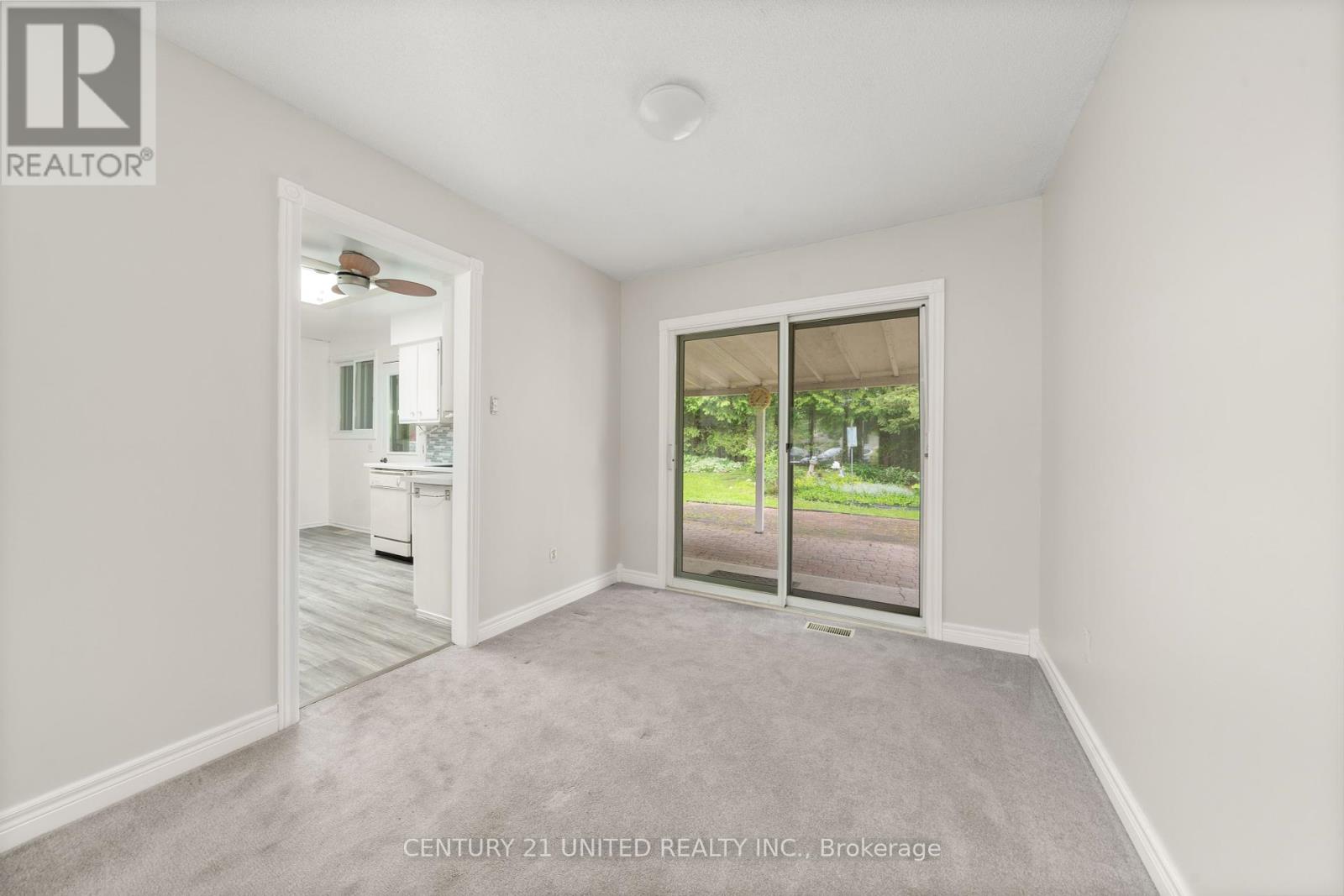38 Parkview Drive, Peterborough North (South), Ontario  K9H 5M6 - Photo 11 - X12198850