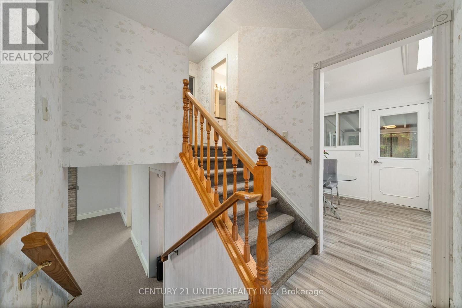 38 Parkview Drive, Peterborough North (South), Ontario  K9H 5M6 - Photo 20 - X12198850