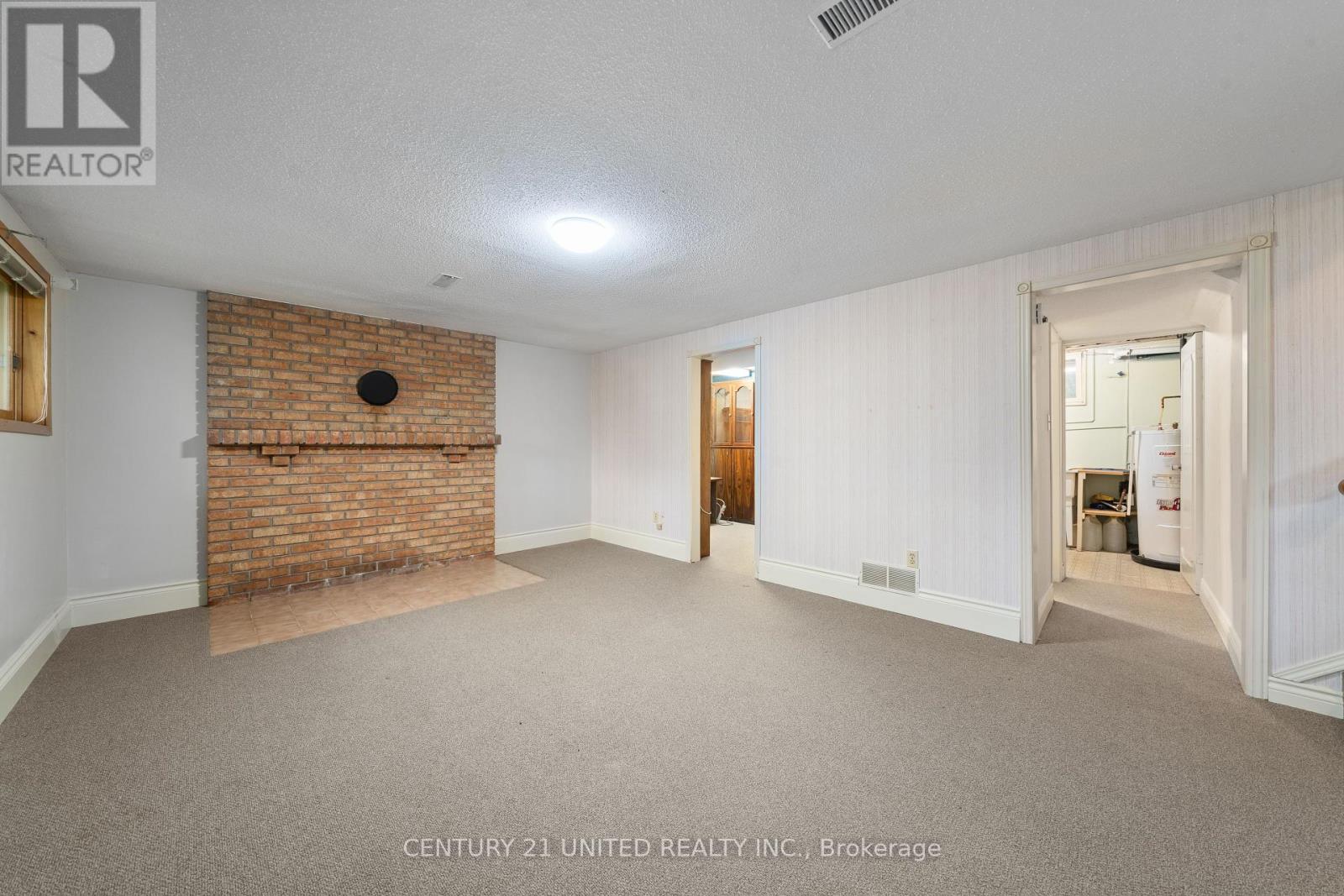 38 Parkview Drive, Peterborough North (South), Ontario  K9H 5M6 - Photo 31 - X12198850