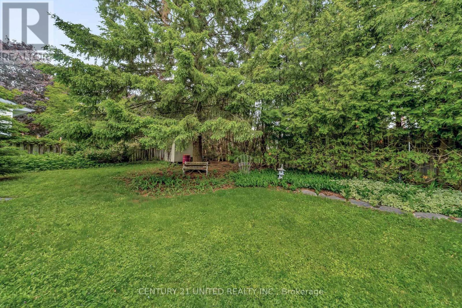 38 Parkview Drive, Peterborough North (South), Ontario  K9H 5M6 - Photo 39 - X12198850