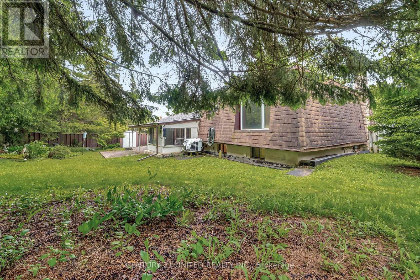 38 Parkview Drive, Peterborough North (South), Ontario  K9H 5M6 - Photo 41 - X12198850