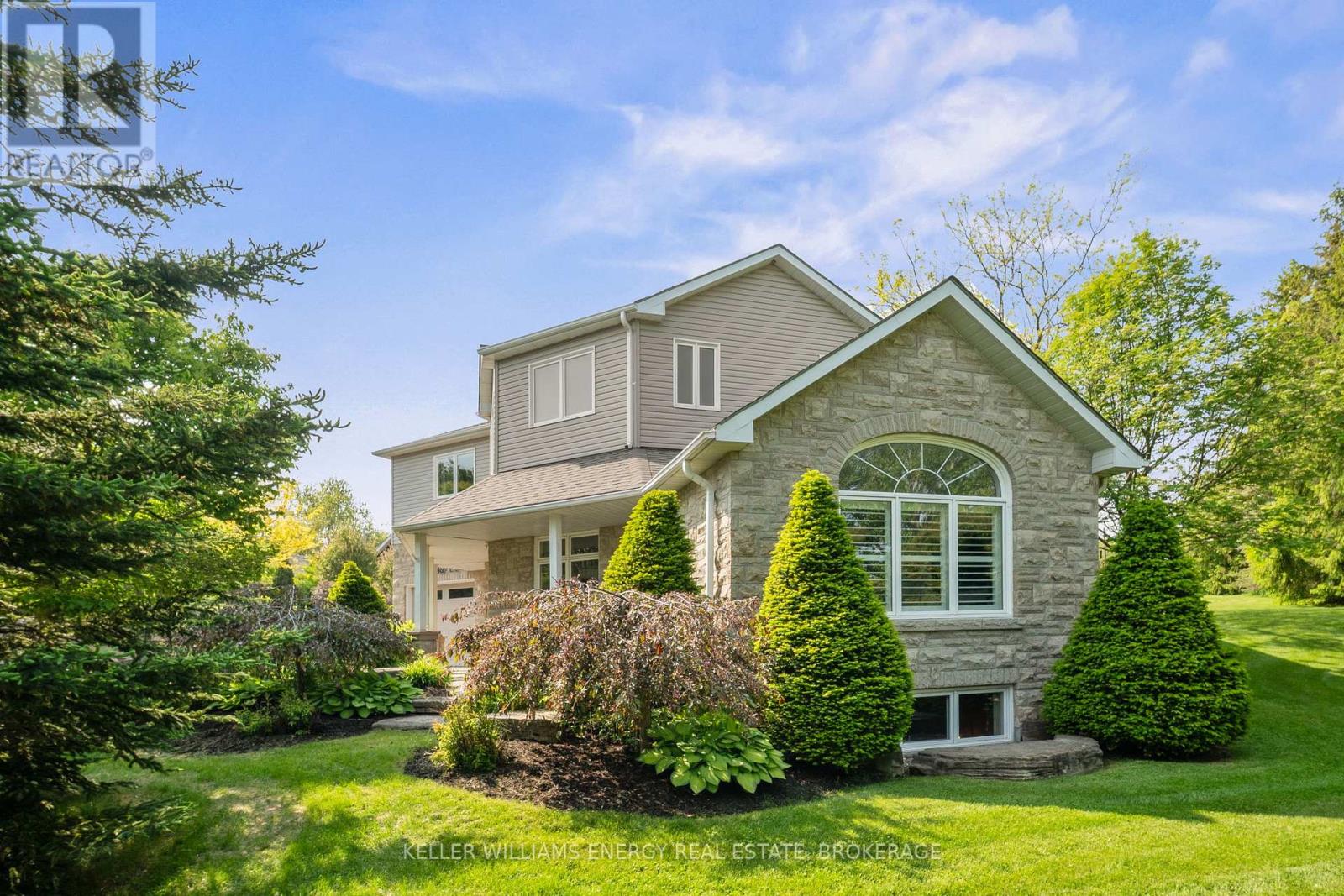 4 Clarke Street, Clarington (Bowmanville), Ontario  L1B 1C1 - Photo 4 - E12198998