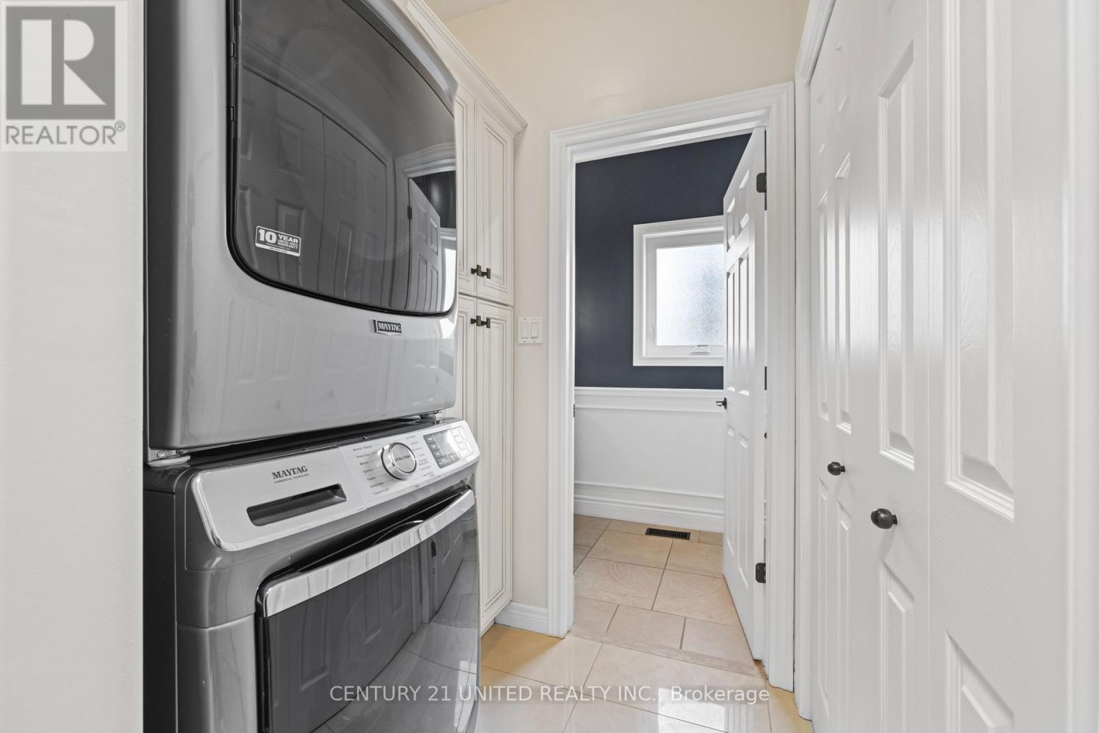 550 Naish Drive, Peterborough East (Central), Ontario  K9H 0E4 - Photo 11 - X12199072