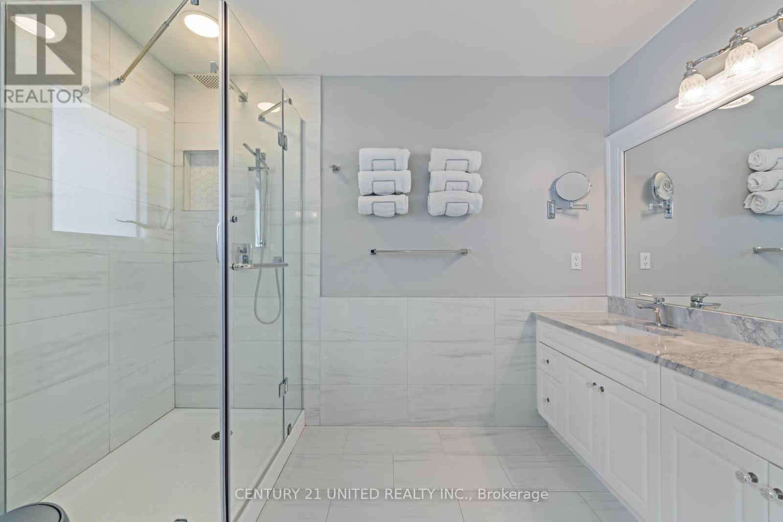 550 Naish Drive, Peterborough East (Central), Ontario  K9H 0E4 - Photo 15 - X12199072