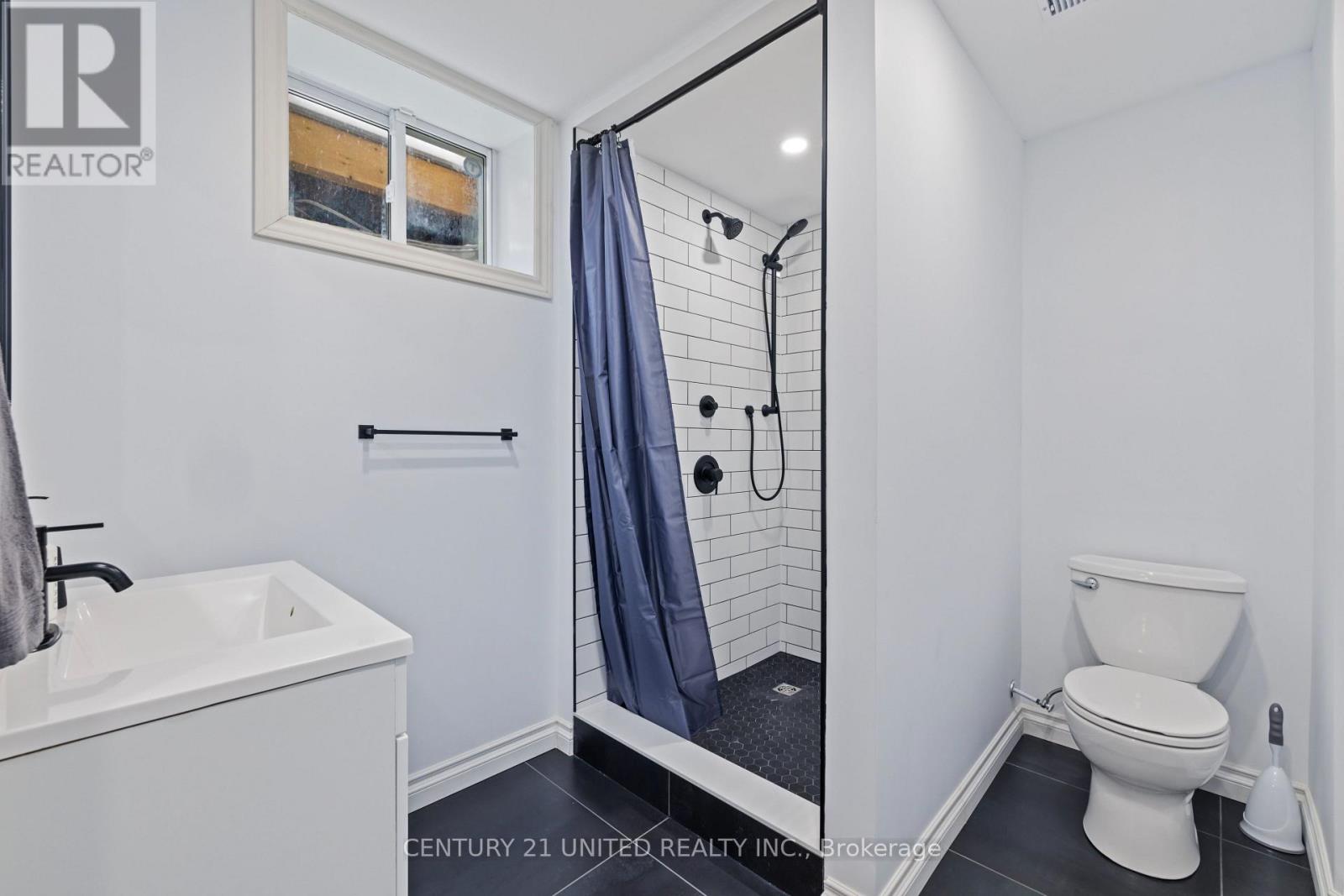 550 Naish Drive, Peterborough East (Central), Ontario  K9H 0E4 - Photo 24 - X12199072