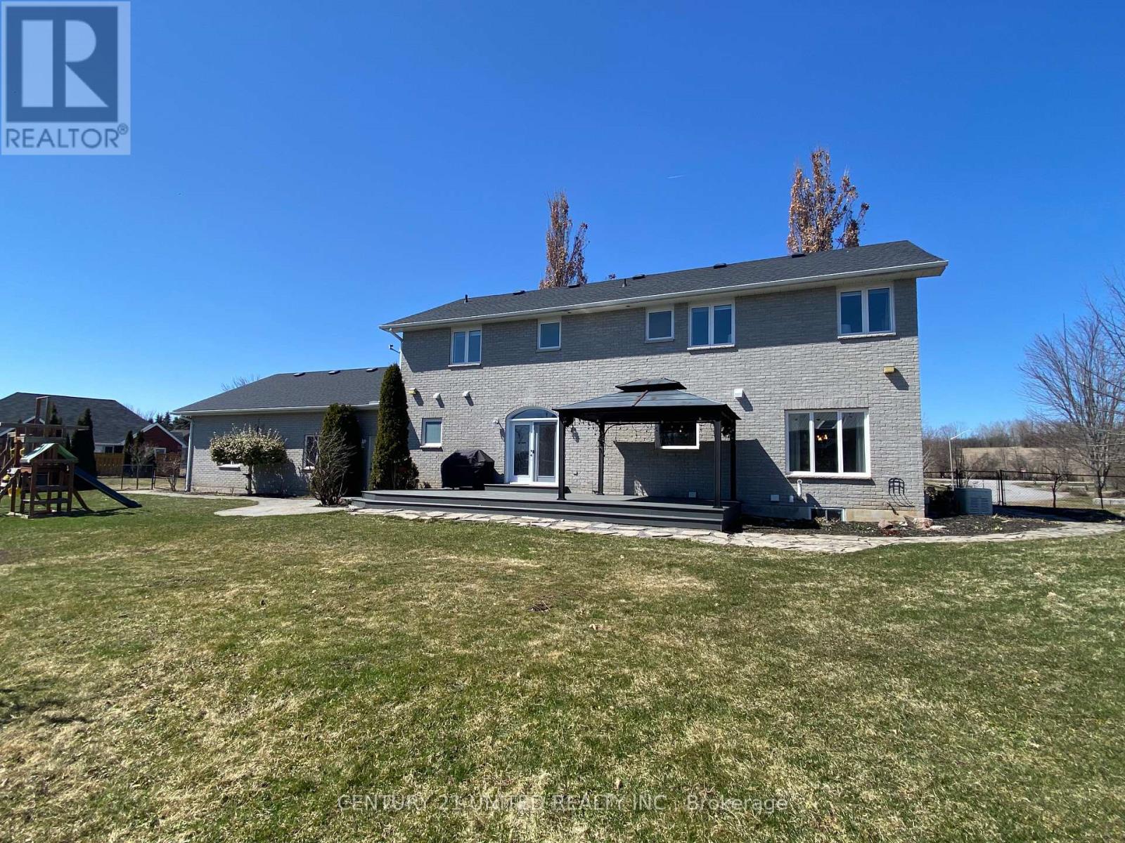 550 Naish Drive, Peterborough East (Central), Ontario  K9H 0E4 - Photo 3 - X12199072