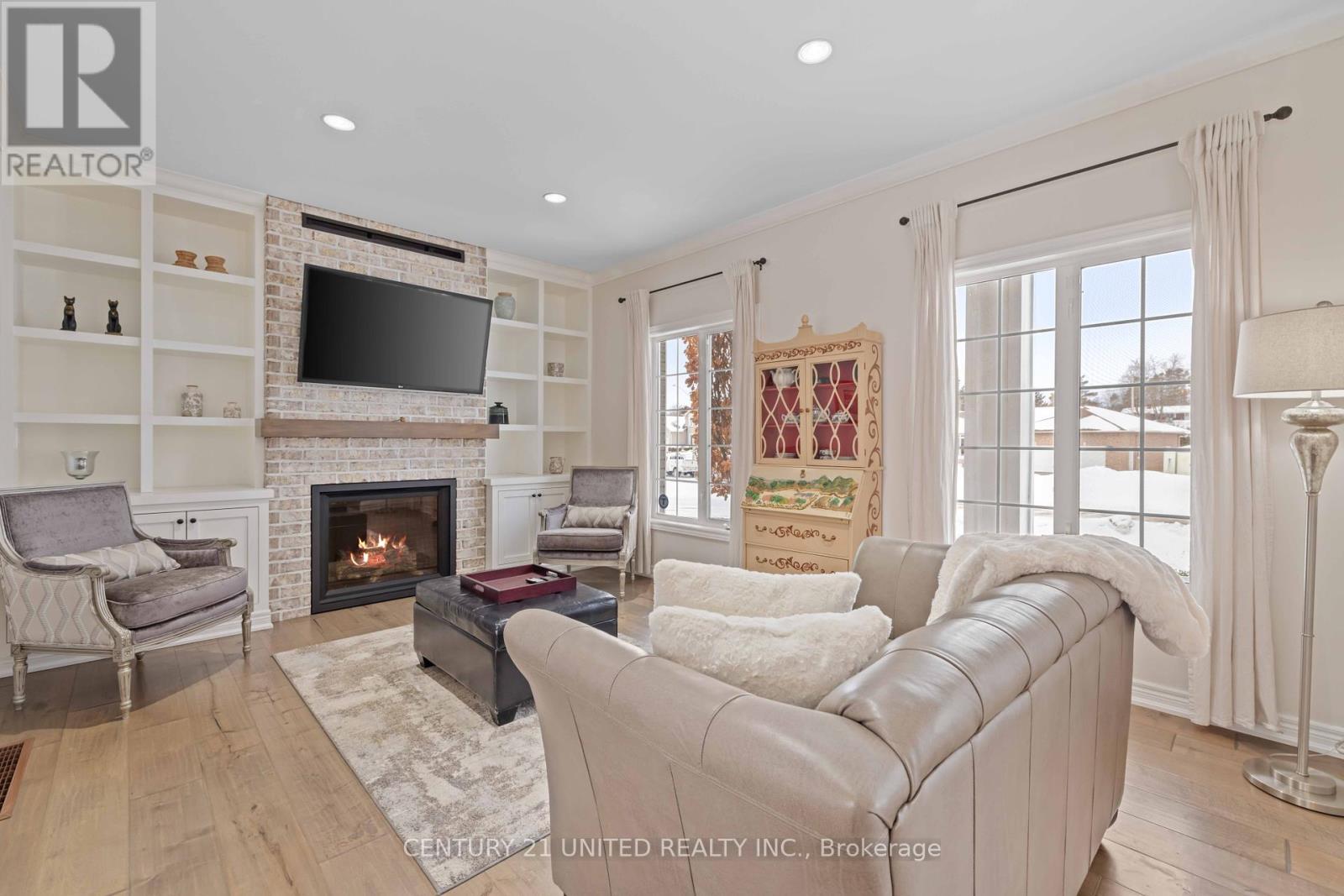 550 Naish Drive, Peterborough East (Central), Ontario  K9H 0E4 - Photo 6 - X12199072