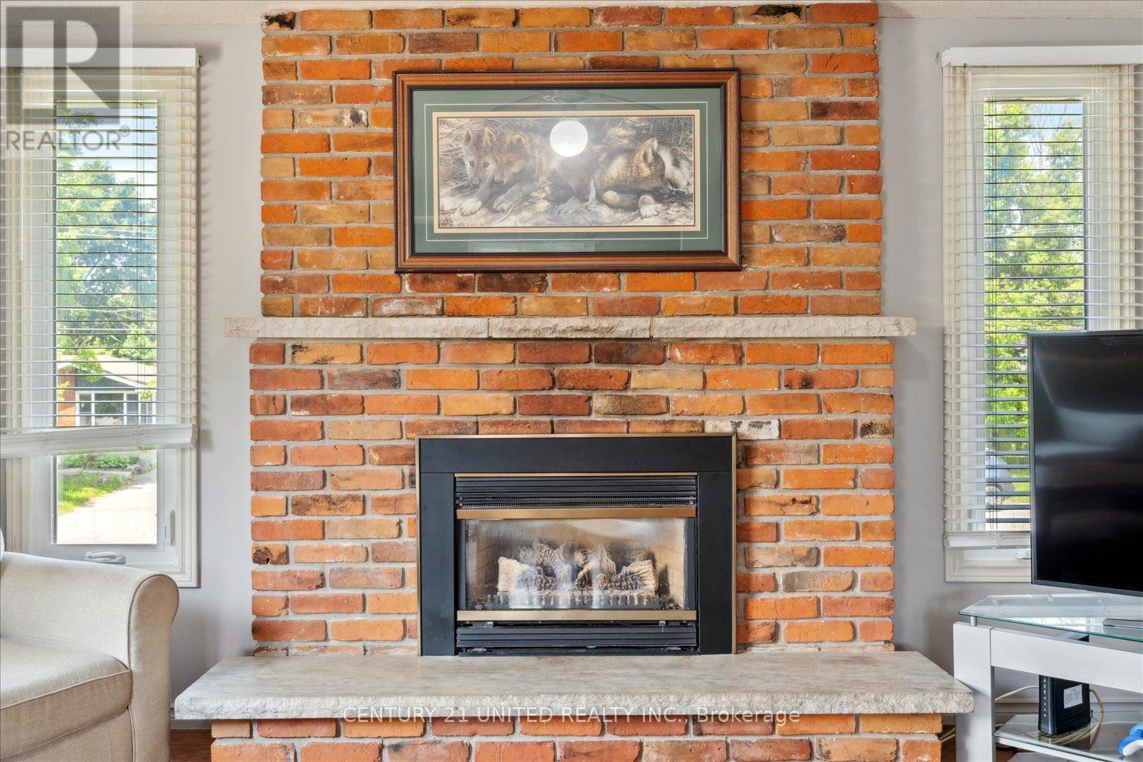285 Plati Avenue, Douro-Dummer, Ontario  K9L 1C5 - Photo 10 - X12199084