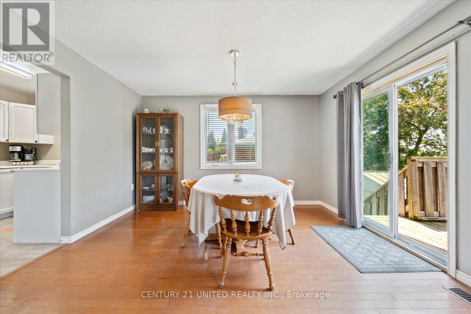 285 Plati Avenue, Douro-Dummer, Ontario  K9L 1C5 - Photo 16 - X12199084
