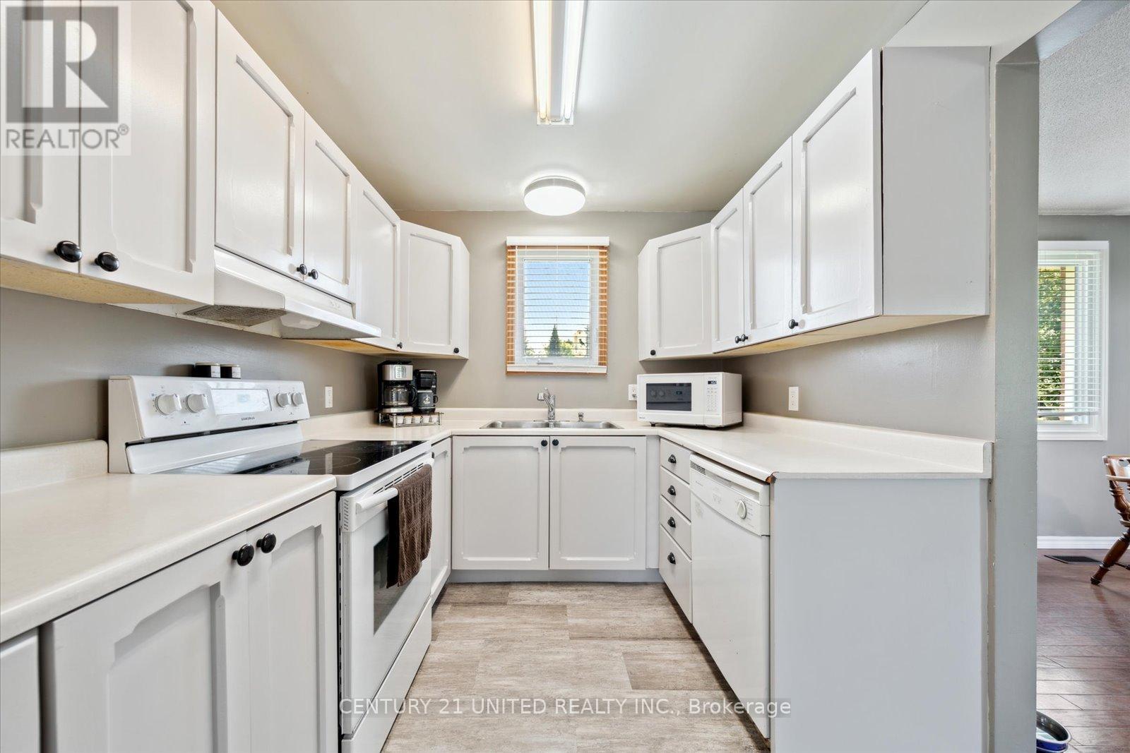 285 Plati Avenue, Douro-Dummer, Ontario  K9L 1C5 - Photo 18 - X12199084