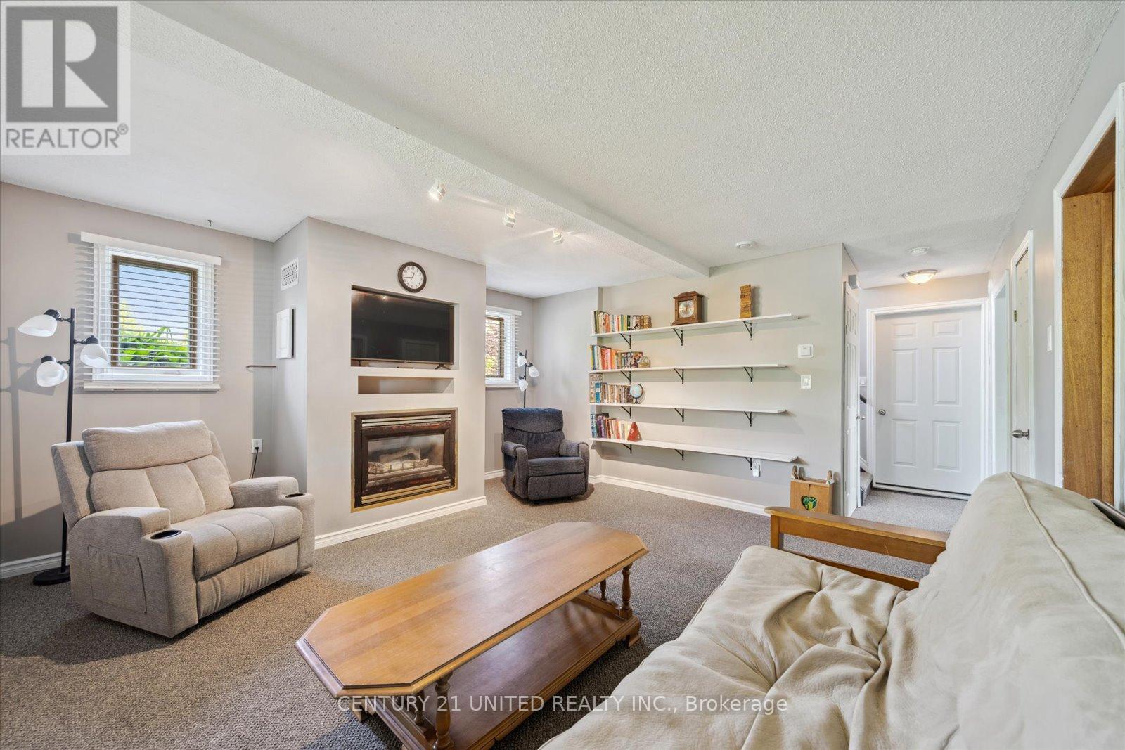 285 Plati Avenue, Douro-Dummer, Ontario  K9L 1C5 - Photo 32 - X12199084