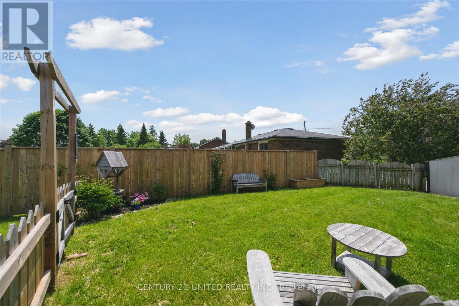 285 Plati Avenue, Douro-Dummer, Ontario  K9L 1C5 - Photo 44 - X12199084