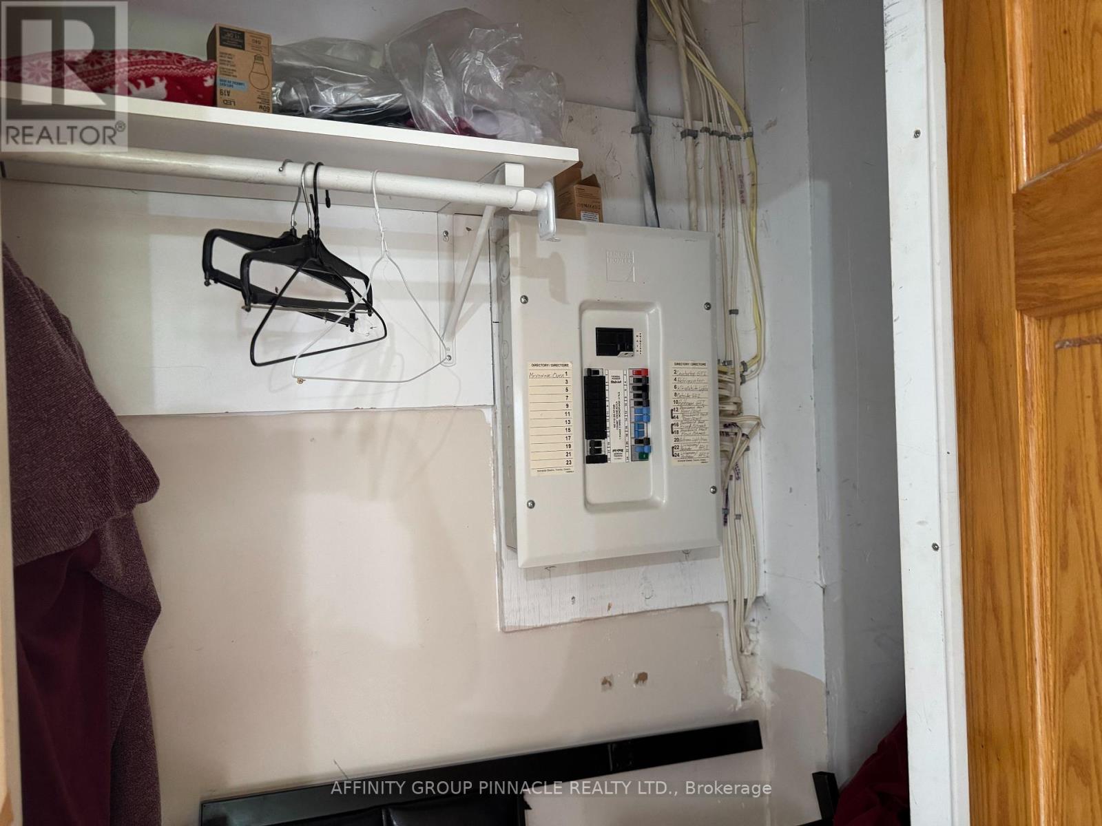 88 Albert Street S, Kawartha Lakes (Lindsay), Ontario  K9V 3H6 - Photo 10 - X12199155
