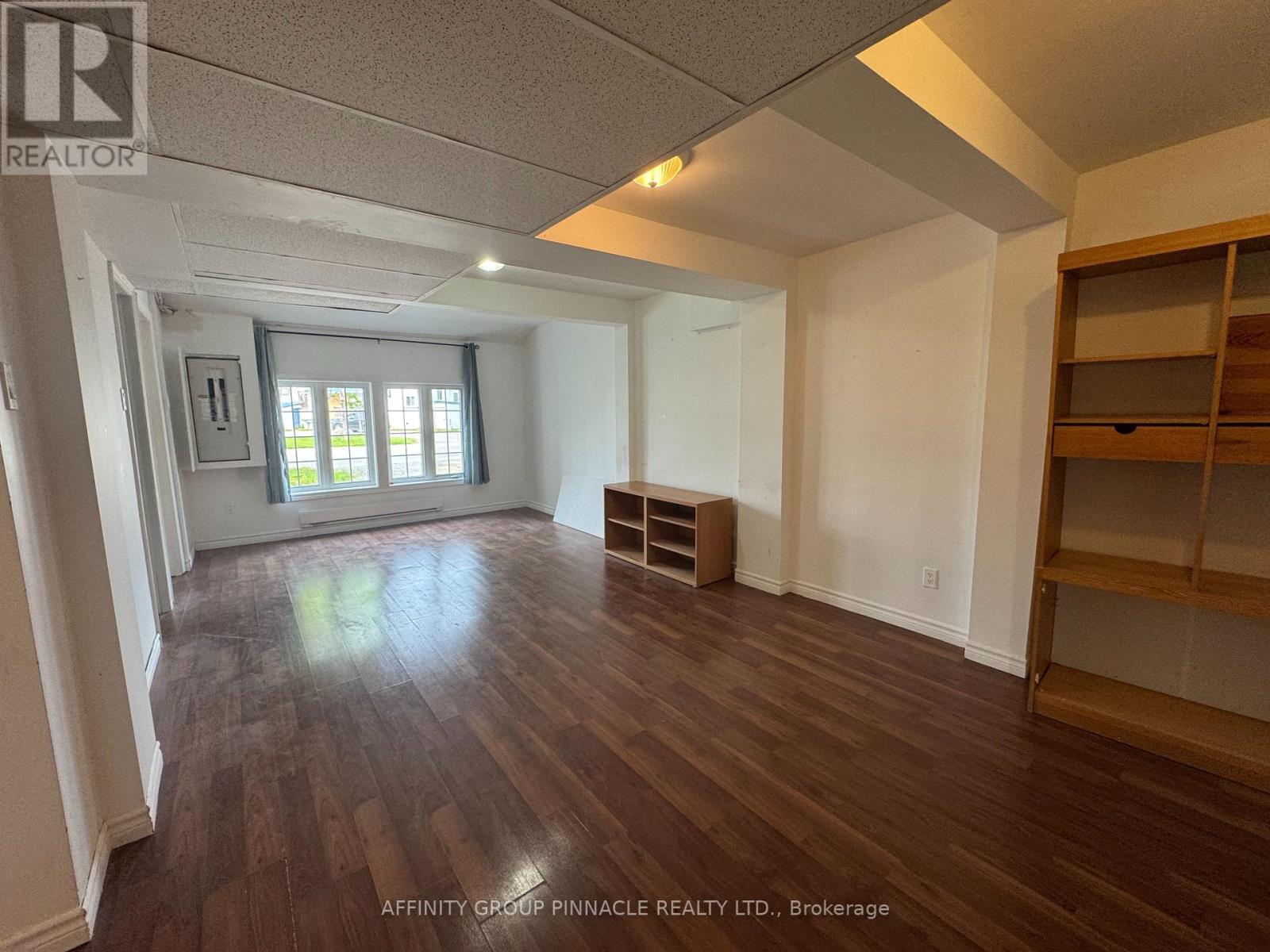 88 Albert Street S, Kawartha Lakes (Lindsay), Ontario  K9V 3H6 - Photo 19 - X12199155