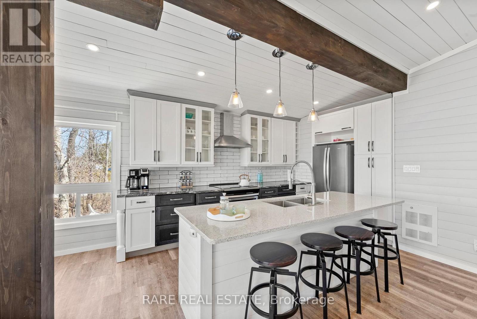 168 Charlore Park Drive, Kawartha Lakes (Emily), Ontario  K0L 2W0 - Photo 17 - X12199257