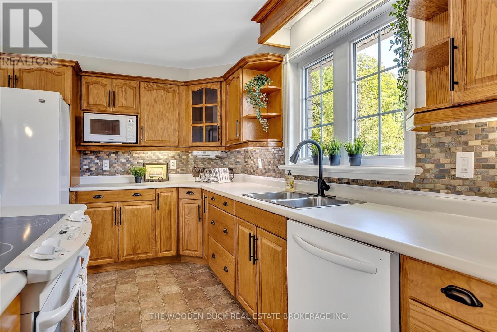 143 N Lang Road, Otonabee-South Monaghan, Ontario  K0L 2G0 - Photo 10 - X12199630