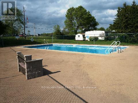39 Circle Drive, Kawartha Lakes (Lindsay), Ontario  K9V 4R1 - Photo 18 - X12199739