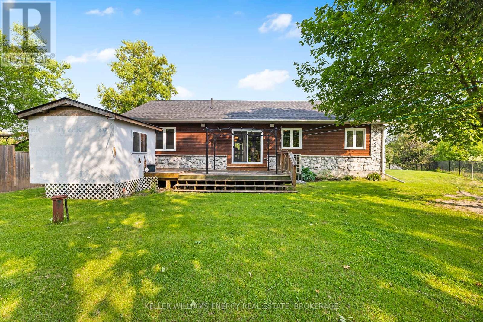 4070 Highway 28, Selwyn, Ontario  K0L 2H0 - Photo 6 - X12199940