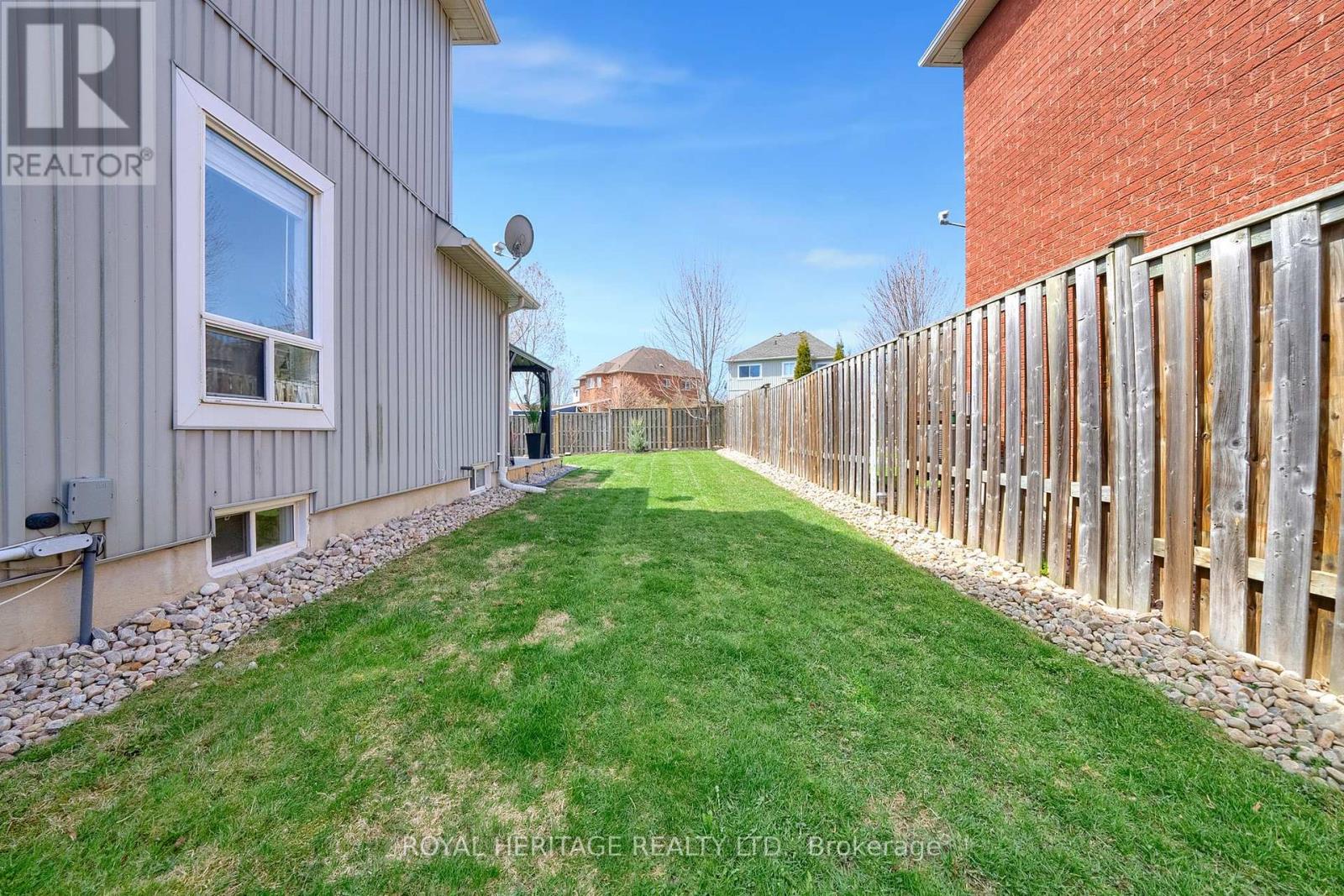 68 Brookhouse Drive, Clarington (Newcastle), Ontario  L1B 1N8 - Photo 32 - E12199987