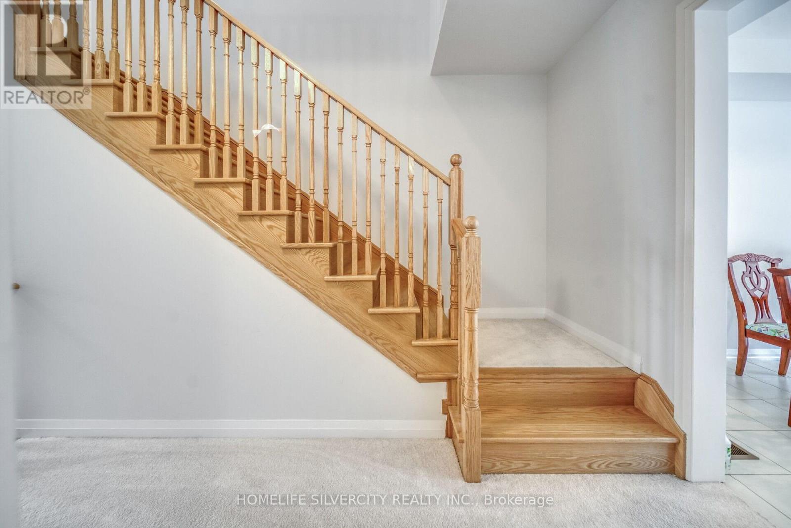 143 Corley Street, Kawartha Lakes (Lindsay), Ontario  K9V 0R4 - Photo 6 - X12200282