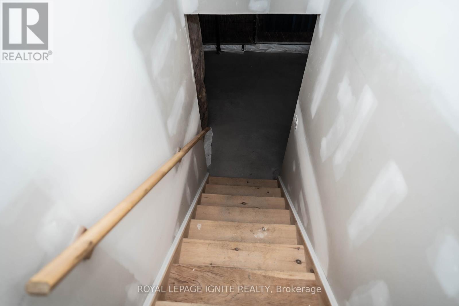 233 O'neil Street, Peterborough North (North), Ontario  K9K 0H8 - Photo 35 - X12200563