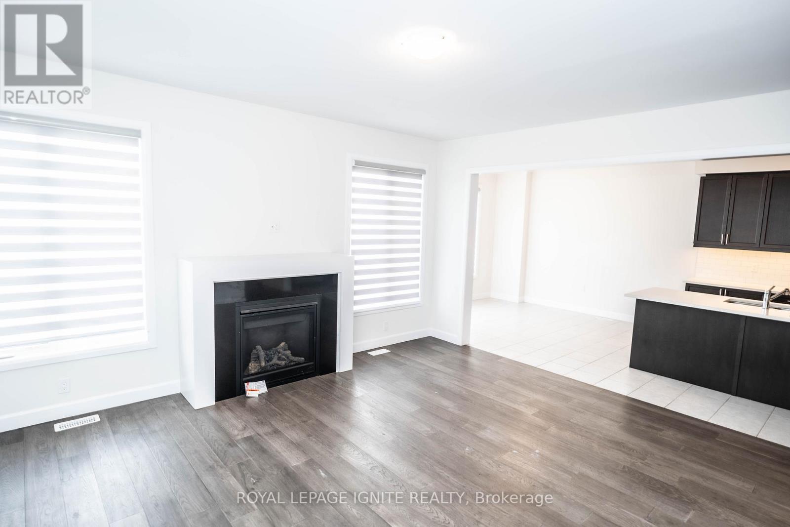 233 O'neil Street, Peterborough North (North), Ontario  K9K 0H8 - Photo 5 - X12200563