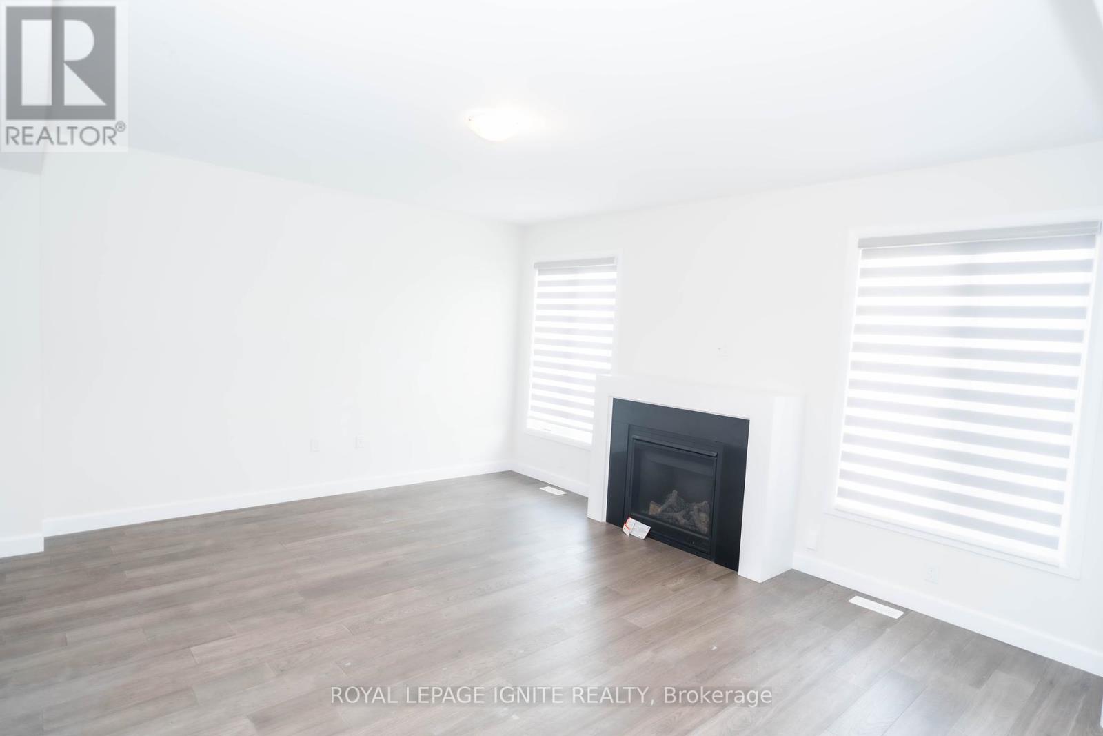 233 O'neil Street, Peterborough North (North), Ontario  K9K 0H8 - Photo 6 - X12200563