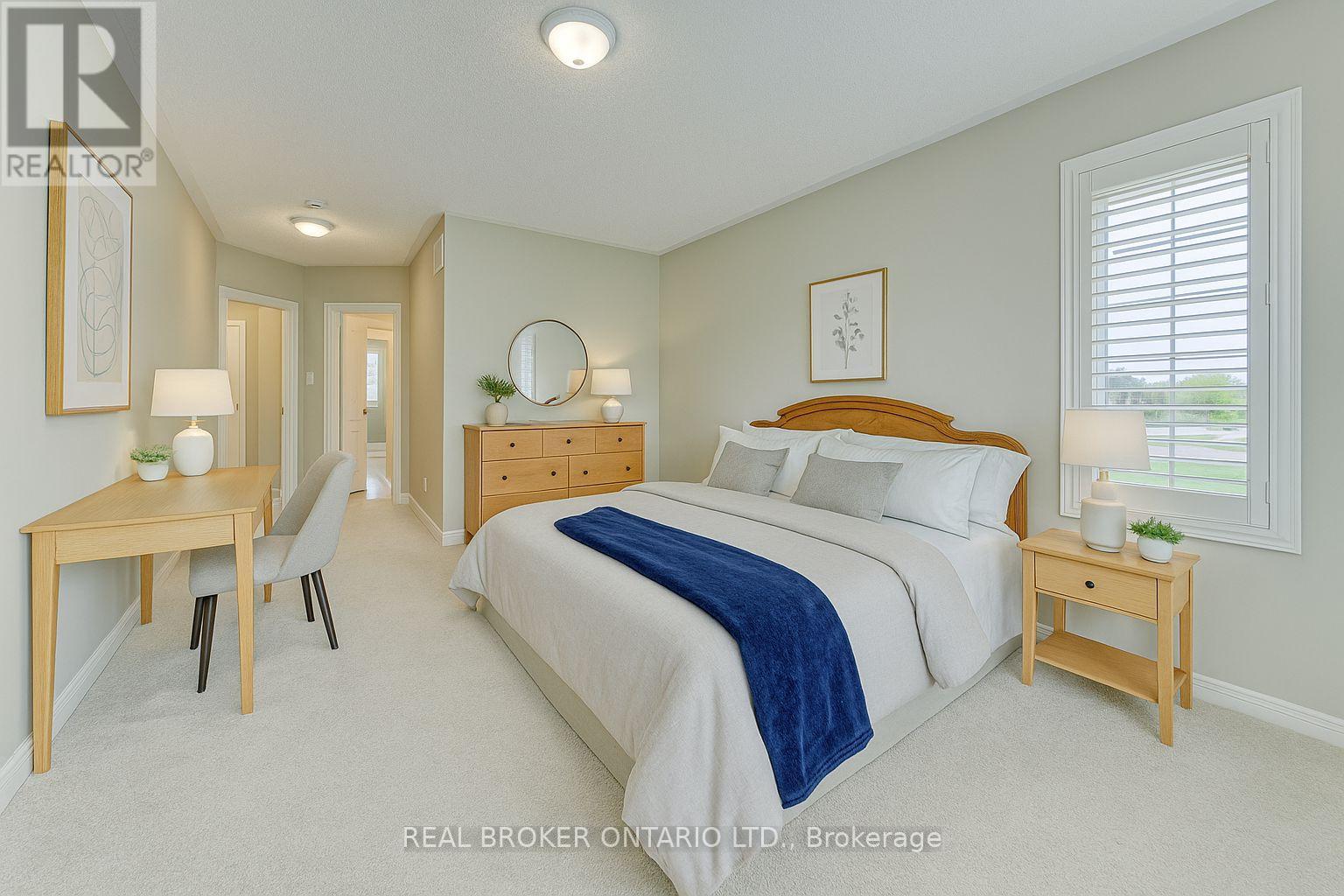 42 Barron Boulevard, Kawartha Lakes (Lindsay), Ontario  K9V 0C4 - Photo 4 - X12200596