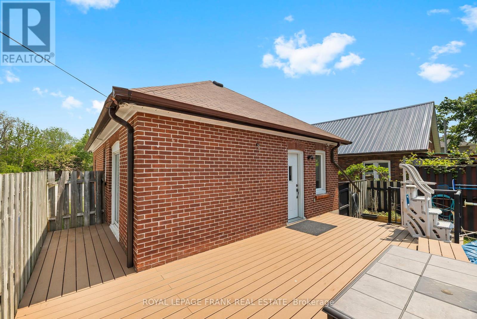 73 Pine Street, Peterborough Central (South), Ontario  K9J 5A6 - Photo 19 - X12201082