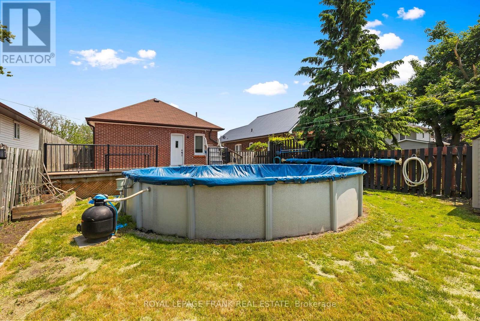 73 Pine Street, Peterborough Central (South), Ontario  K9J 5A6 - Photo 36 - X12201082