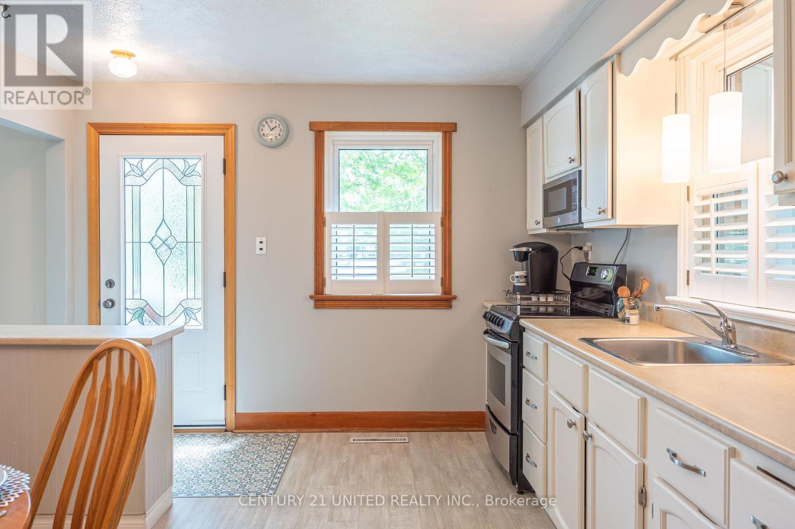 798 Nicholls Place, Peterborough North (South), Ontario  K9H 5T5 - Photo 14 - X12201606