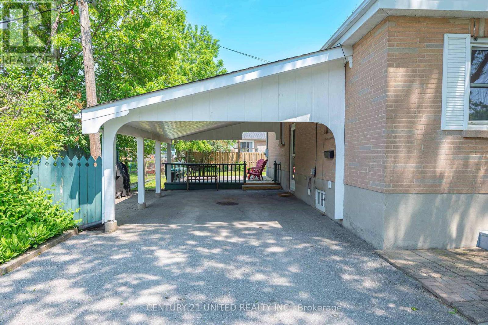 798 Nicholls Place, Peterborough North (South), Ontario  K9H 5T5 - Photo 4 - X12201606