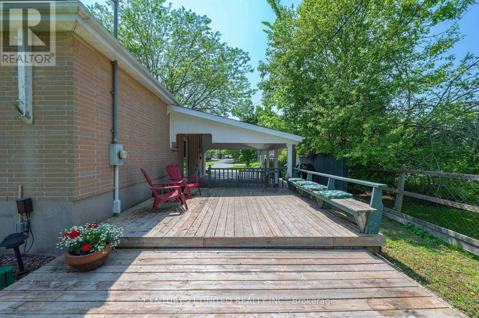 798 Nicholls Place, Peterborough North (South), Ontario  K9H 5T5 - Photo 5 - X12201606