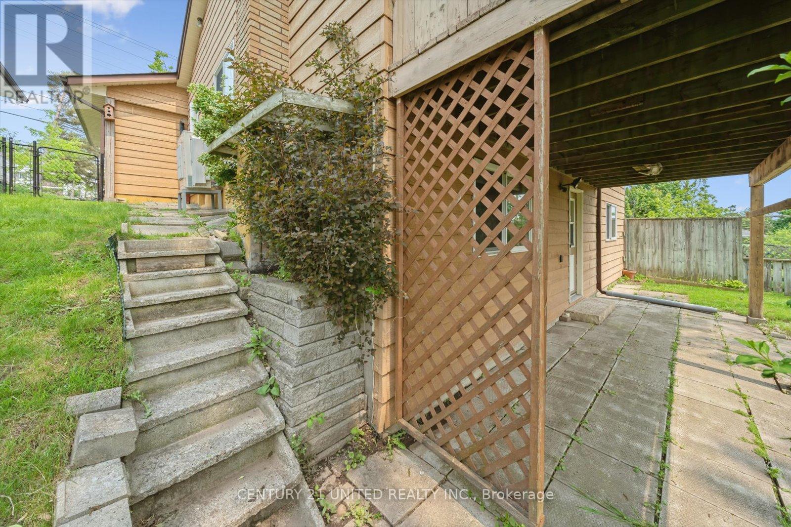 411 Highland Road, Peterborough North (South), Ontario  K9H 5J6 - Photo 47 - X12201720