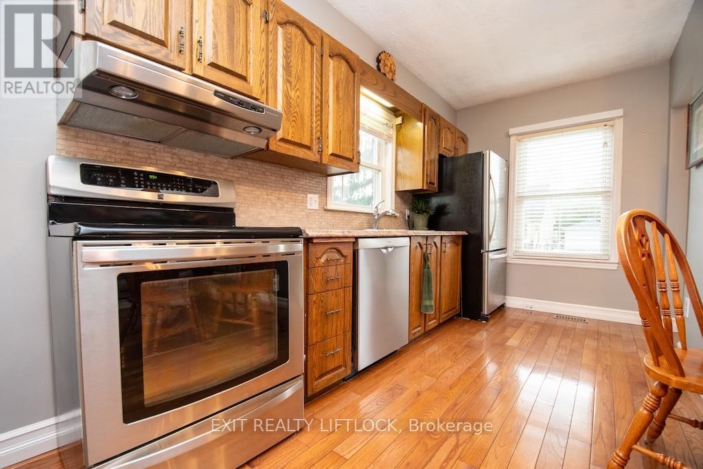 493 Howden Street, Peterborough South (West), Ontario  K9J 4B2 - Photo 13 - X12201768