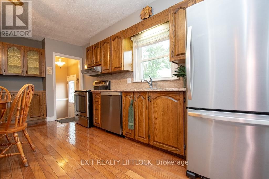 493 Howden Street, Peterborough South (West), Ontario  K9J 4B2 - Photo 14 - X12201768