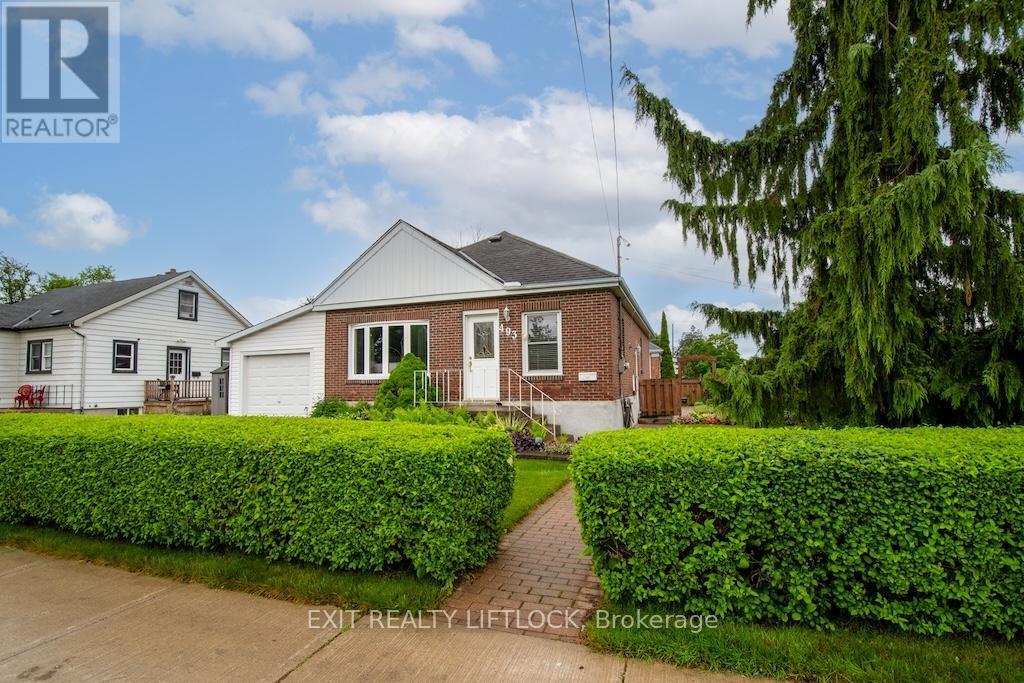493 Howden Street, Peterborough South (West), Ontario  K9J 4B2 - Photo 2 - X12201768