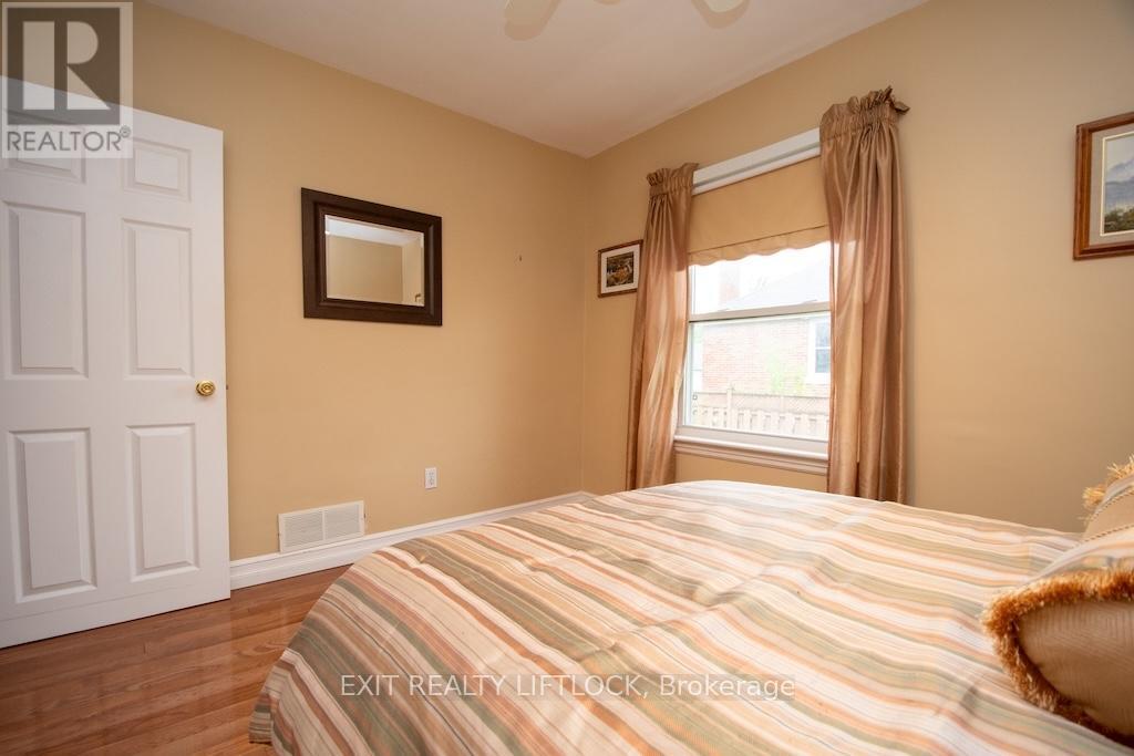 493 Howden Street, Peterborough South (West), Ontario  K9J 4B2 - Photo 21 - X12201768