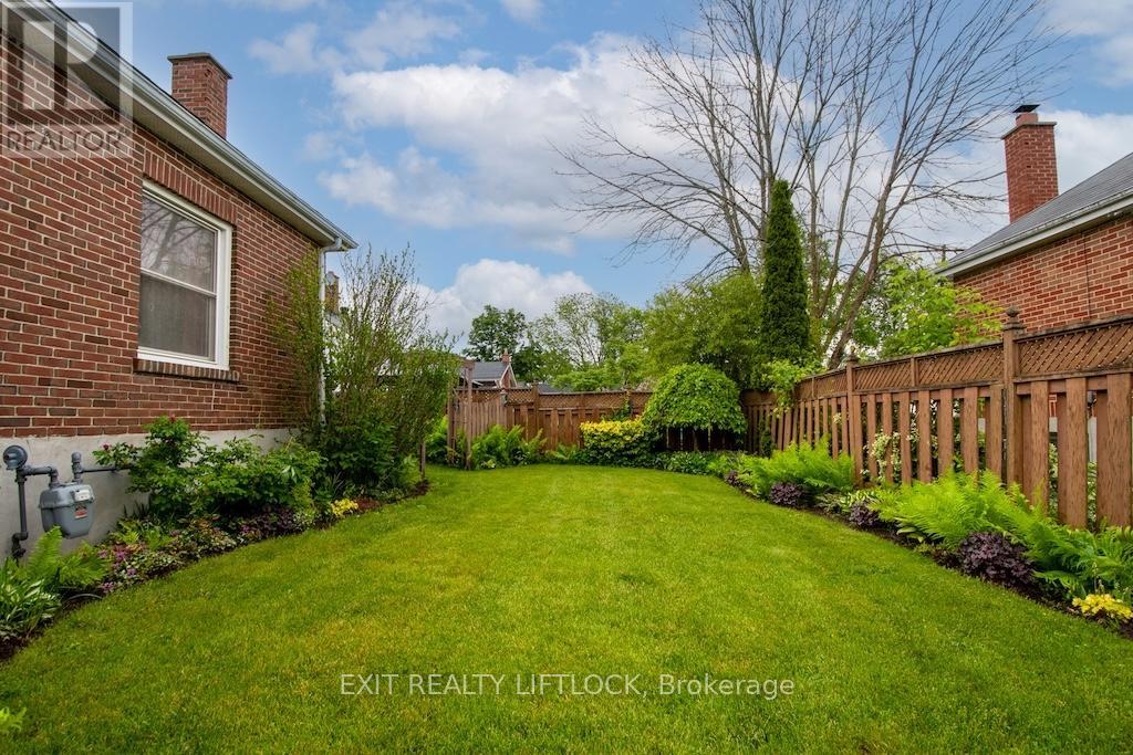 493 Howden Street, Peterborough South (West), Ontario  K9J 4B2 - Photo 36 - X12201768