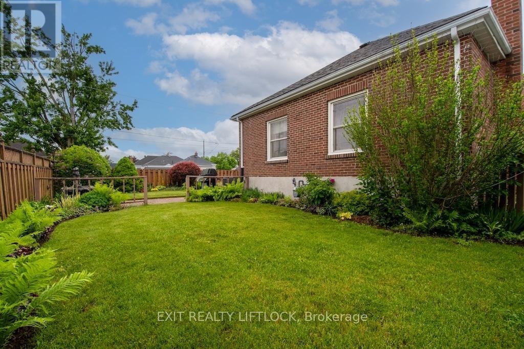 493 Howden Street, Peterborough South (West), Ontario  K9J 4B2 - Photo 37 - X12201768
