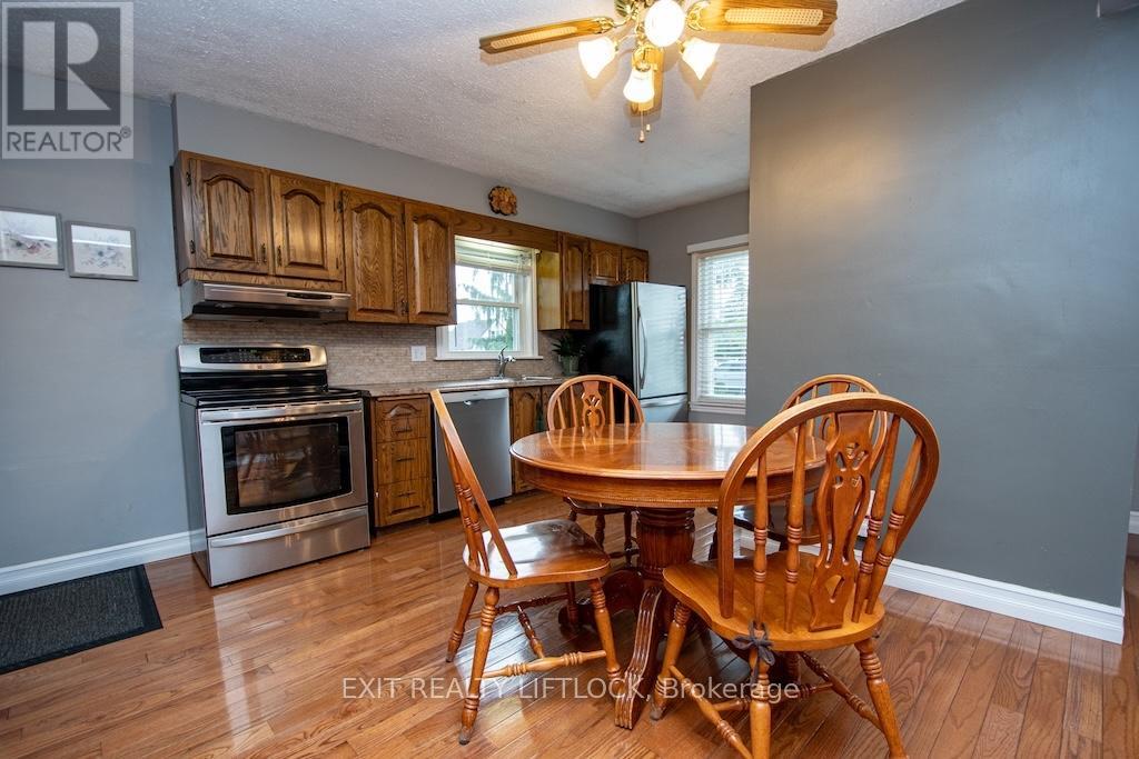 493 Howden Street, Peterborough South (West), Ontario  K9J 4B2 - Photo 9 - X12201768