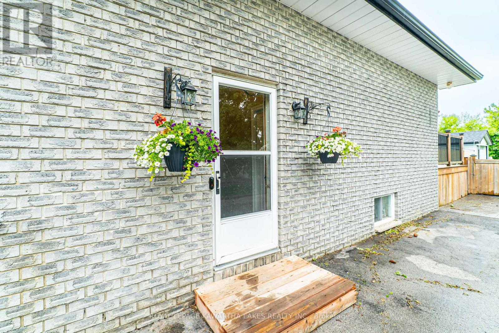 50.5 George Street E, Kawartha Lakes (Lindsay), Ontario  K9V 1W5 - Photo 30 - X12201791